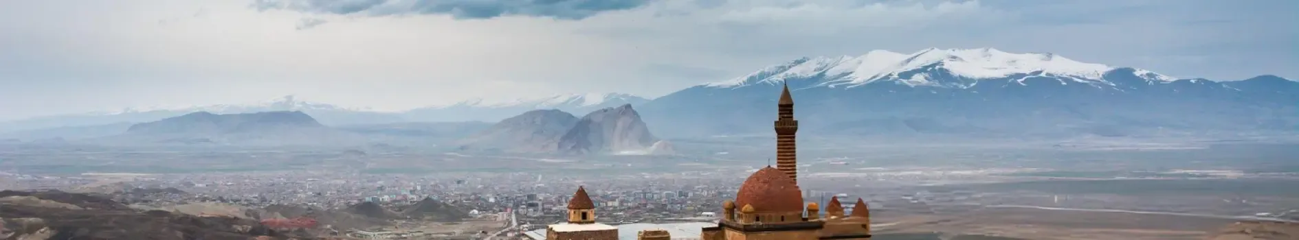 ağrı gezilecek yerler, ishak paşa sarayı