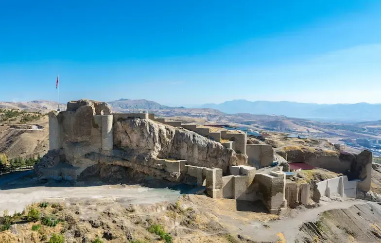elazığ kalesi, elazığ gezilecek yerler