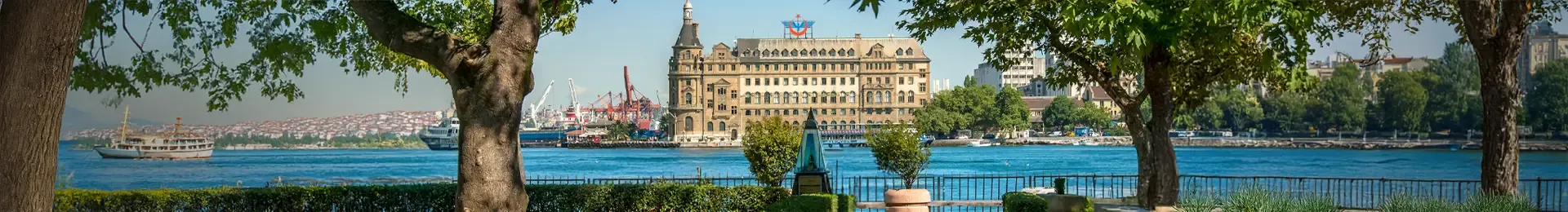 kadıköy sahili, haydarpaşa garı